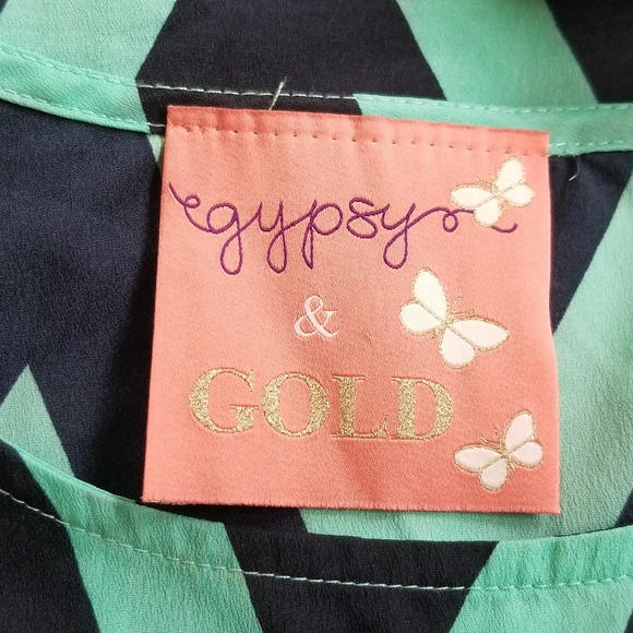 Gypsy & Gold Long Sleeve Chevron Mini Dress - Picture 4 of 4